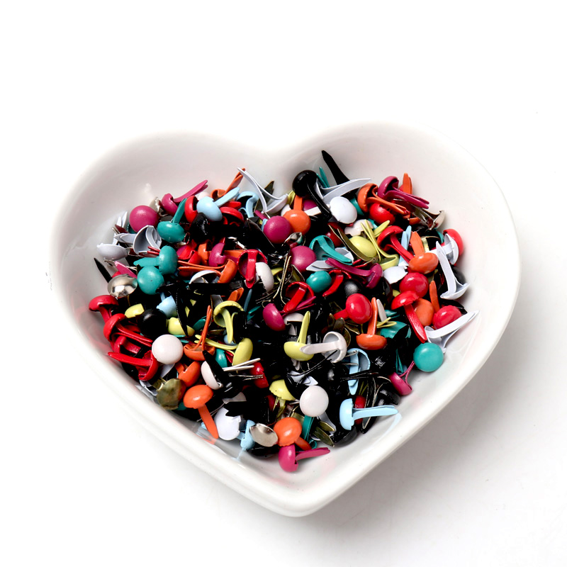 Conjunto de 100 Brads Redondos - Embellishments For Scrapbooking avaliação e preço